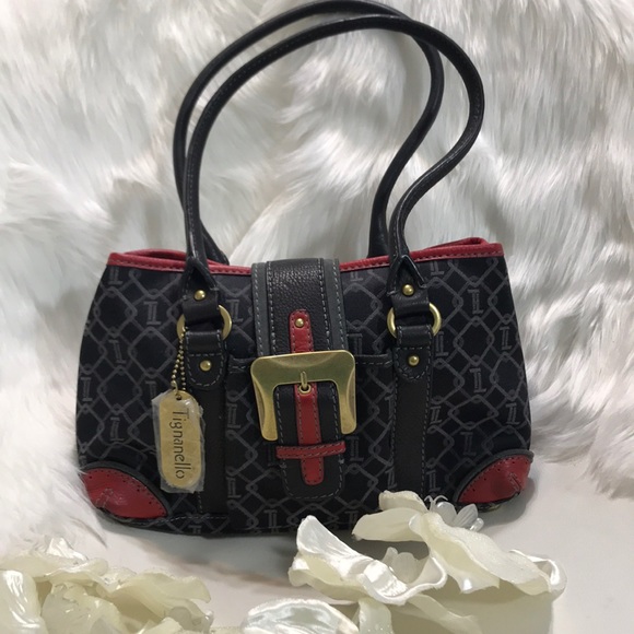 Tignanello Handbags - TIGNANELLO LEATHER SHOULDER BAG